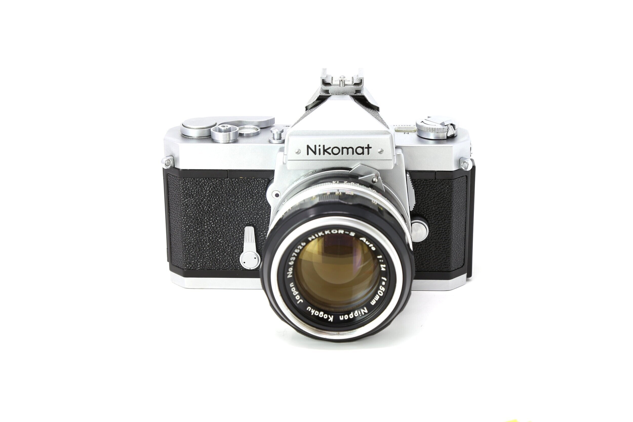 Nikon Nikkormat 35mm Film Camera with 50mm lens – Relics