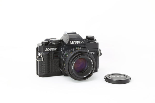 Minolta X-700 Review: A Camera For Professionals and Beginners Minolta X-700 Review: A Camera For Professionals and Beginners