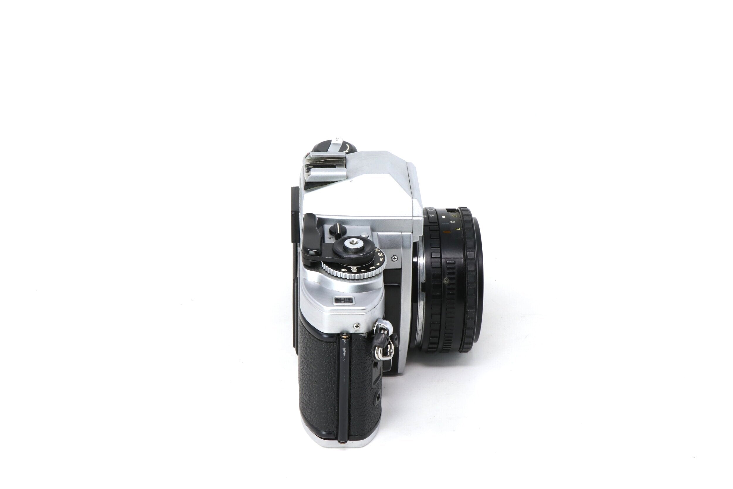 Nikon FG 35mm Film Camera with 50mm lens 1982 – Relics